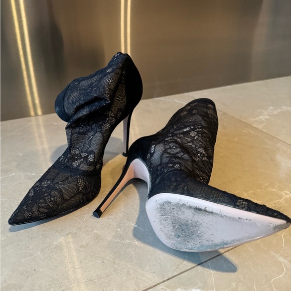 Gianvitto Rossi laced sock bootie - Picture 2 of 5